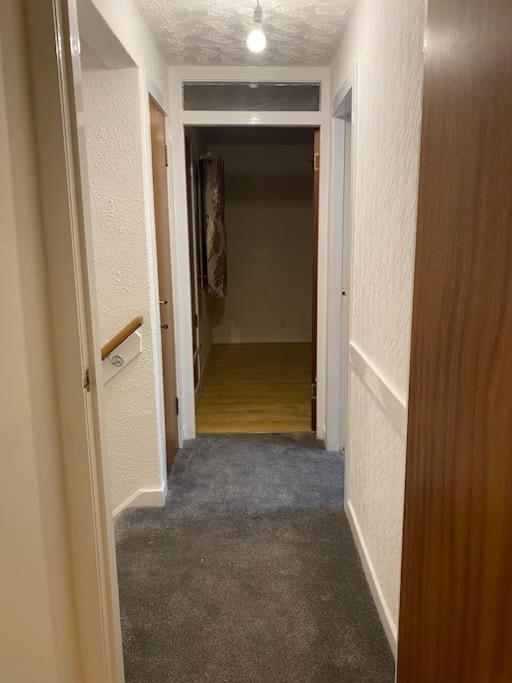 3 Bedroom Home-Инвекийтинг Екстериор снимка